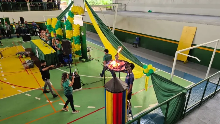 Ao todo, 14 modalidades estão em disputa, incluindo futsal, tênis de mesa, voleibol e badminton.