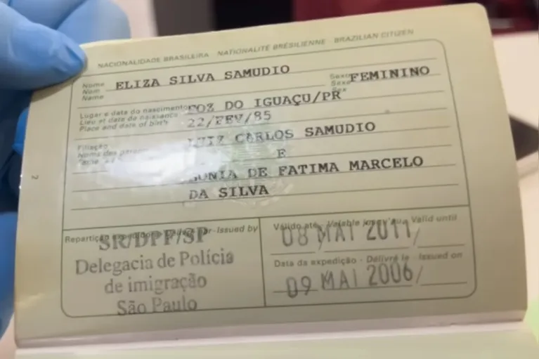 Detalhe do documento de Eliza Samudio, que foi entregue ao Consulado do Brasil em Portugal.