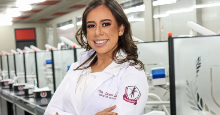 Luana Lima divide o tempo entre a carreira e os cuidados com o filho.