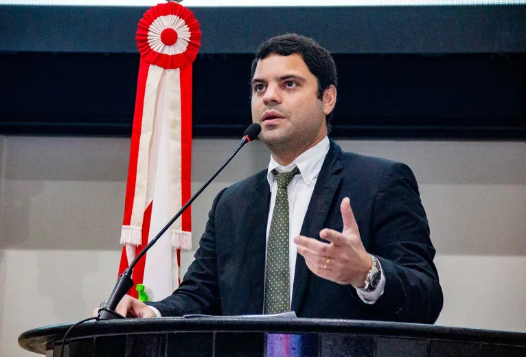 O diabetes tipo 1 é uma condição crônica e autoimune que exige tratamento contínuo.