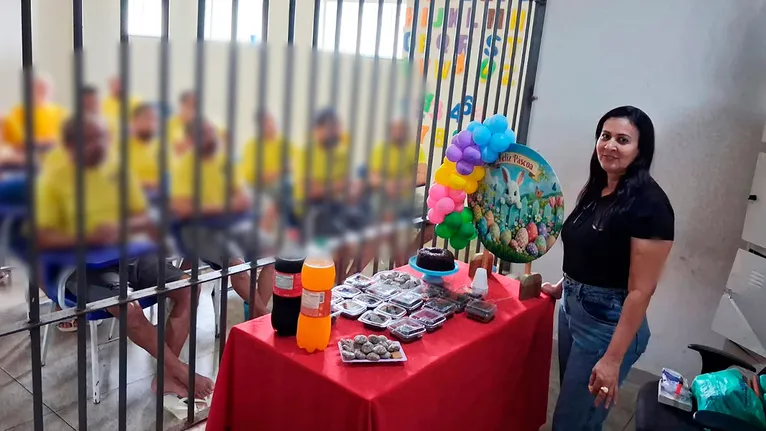 Programação de Páscoa na EJA prisional mesclou atividades pedagógicas com mensagens de renovação e esperança.