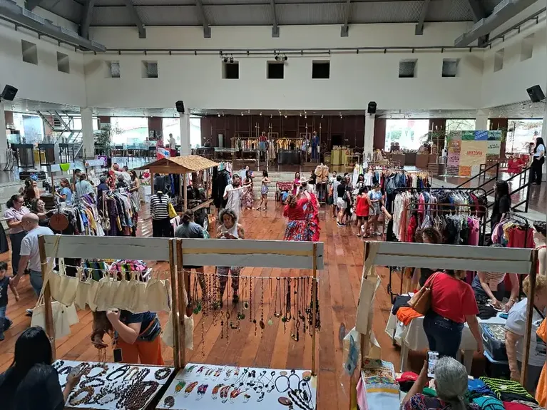 Feira de Artesanato Dia das Mães no Espaço São José Liberto