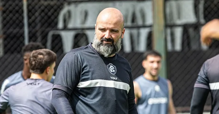 Flávio Garcia comandou a equipe por uma semana e viu o time ser vice no Parazão