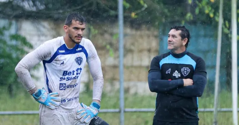 Gabriel Mesquita não estava na fatídica partida que manchou a história bicolor e deve seguir no banco na Copa Norte