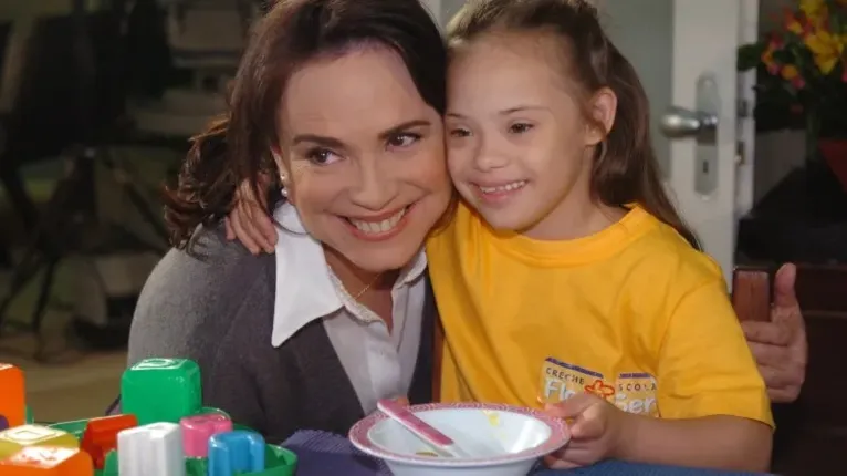 Regina Duarte e Joana Mocarzel em cena de "Páginas da Vida"