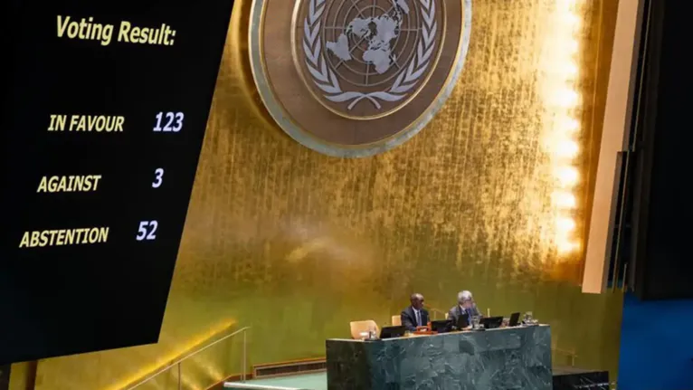 Votação na ONU expõe divisão entre países sobre reparação pela escravidão e justiça histórica.