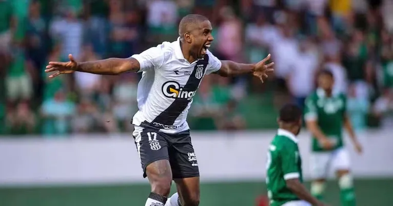 Jonas Toró está na mira do Lobo