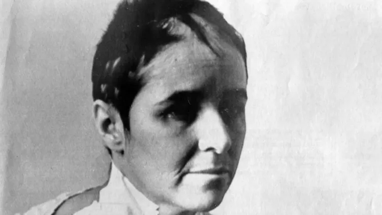 Maria Gabriela, tia de Leide.