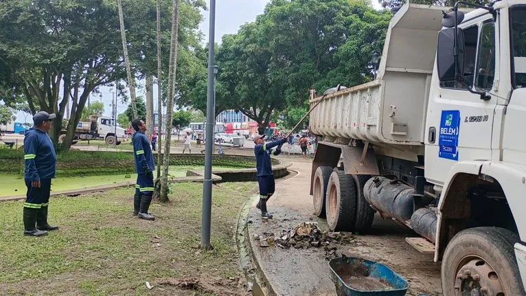 A força-tarefa conta com mais de 50 trabalhadores que atuam na varrição completa