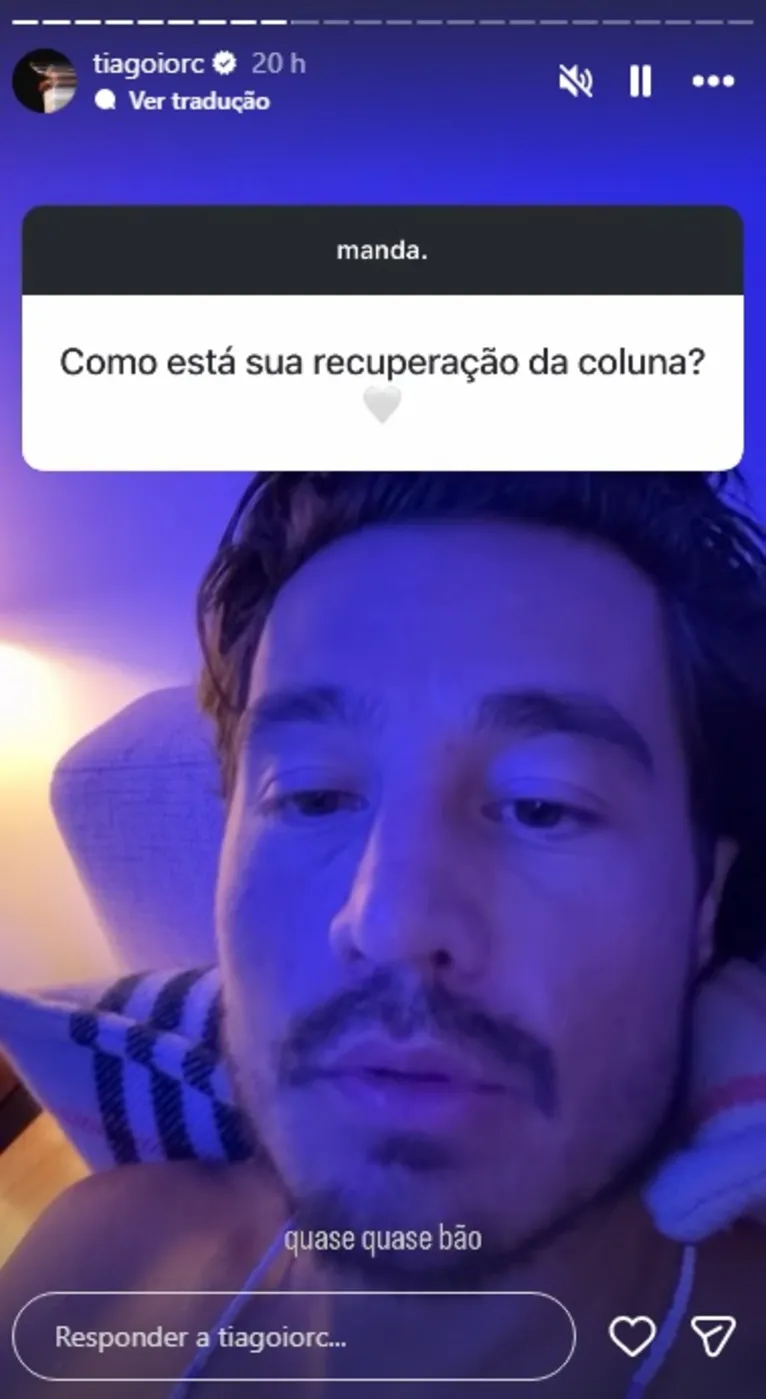 Tiago Iorc desabafa após crise na coluna: "Difícil, doloroso"