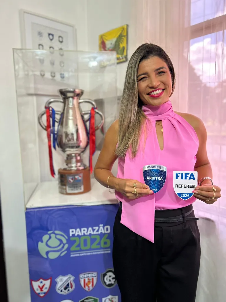 Árbitra faz história