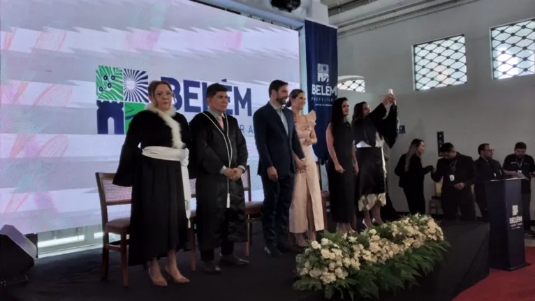 O prefeito Igor Normando marcou presença no Casamento Comunitário 2026, celebrando a união de 108 casais no Mercado de São Brás.