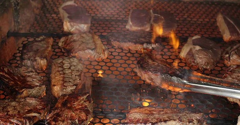 A programação vai das 18h à 0h, no Boulevard AP (sede campestre).