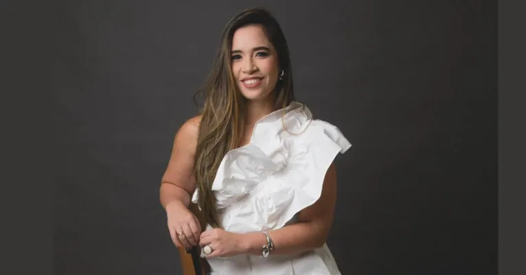 Dra Marcelle Pinho