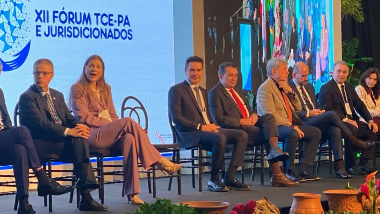 Jader Filho participa do XII Fórum TCE-PA e Jurisdicionados, que reúne autoridades do TCU e STF no Hangar, em Belém, para debates sobre gestão pública e políticas públicas