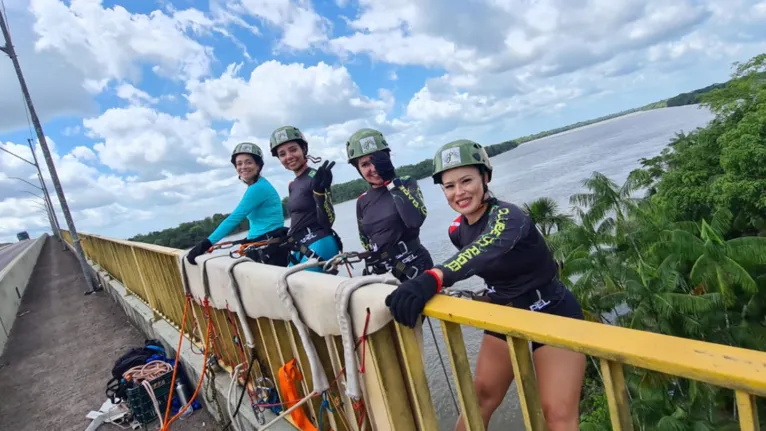 Jovens são maioria no rapel em Belém, mas modalidade também atrai adultos em busca de novas experiências de aventura e superação.