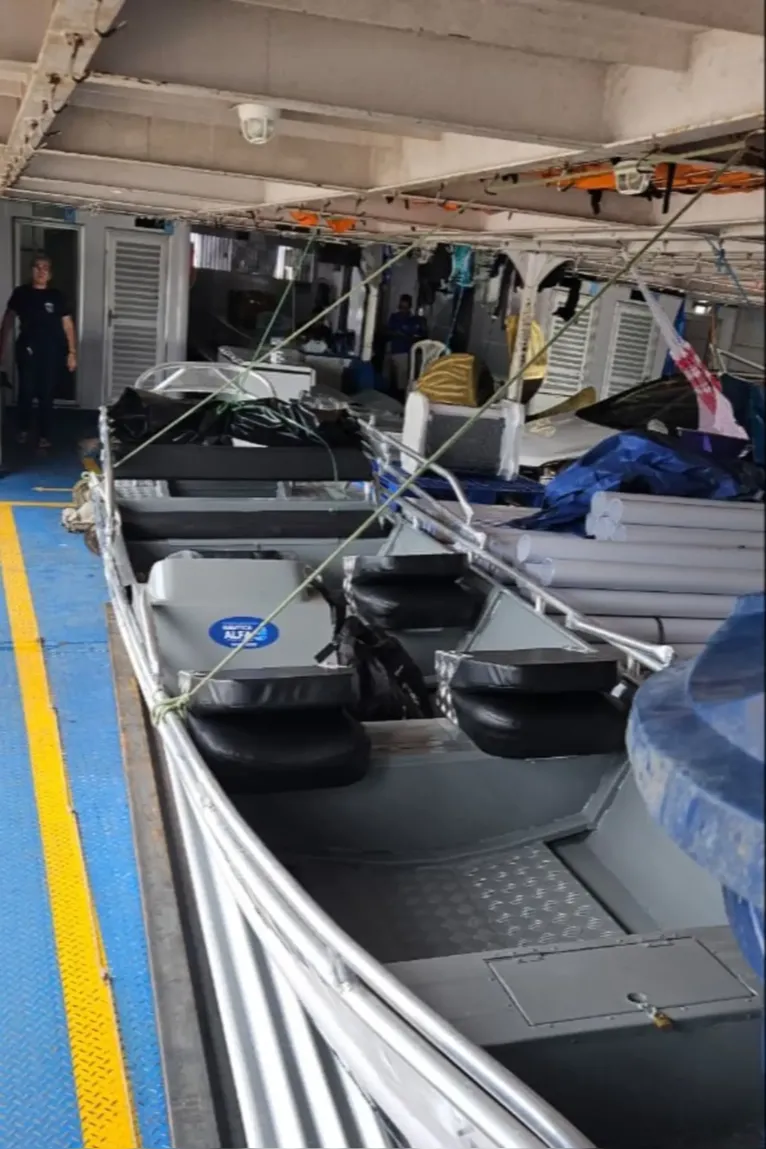 Pequenas embarcações estavam entre os produtos apreendidos durante fiscalização da Sefa em Oriximiná.