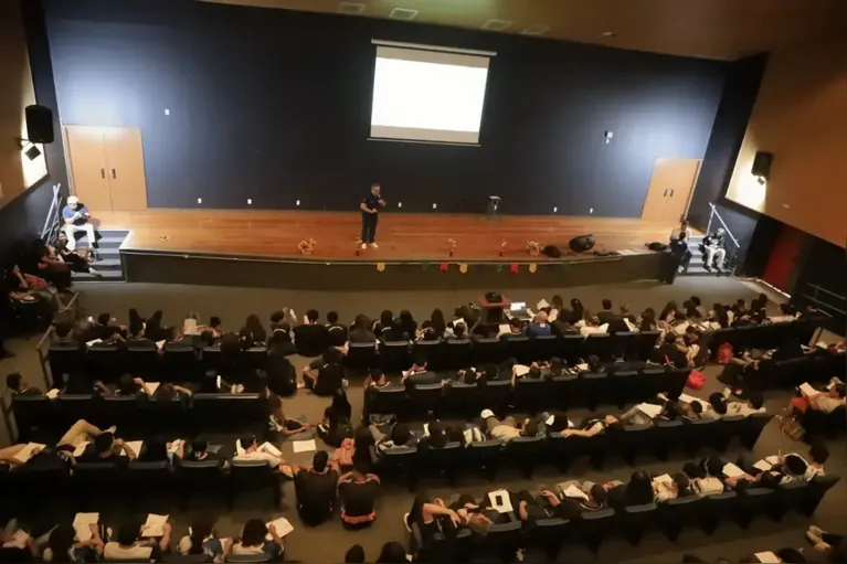 Aulão preparatório para o Enem reúne mais de 400 estudantes em Belém