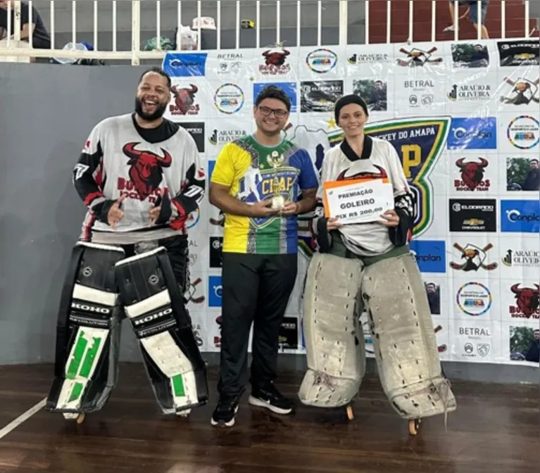 Búfalos Hockey Team conquista título internacional invicto