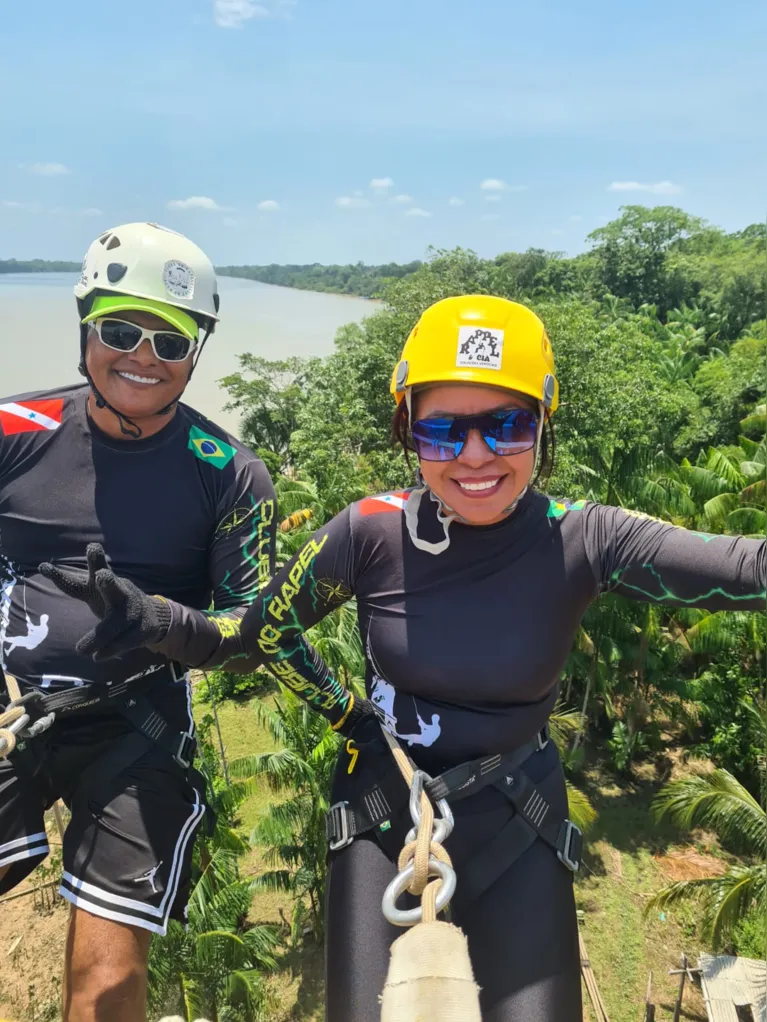 Michael Pereira, conhecido como "Michael Rapel", atua como instrutor desde 2005 e destaca que a segurança, o uso de equipamentos certificados e a qualificação profissional são fundamentais para a prática do rapel em Belém.