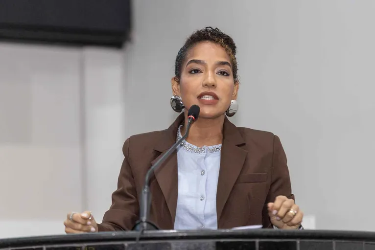 Deputada Estadual Lívia Duarte (PSOL)