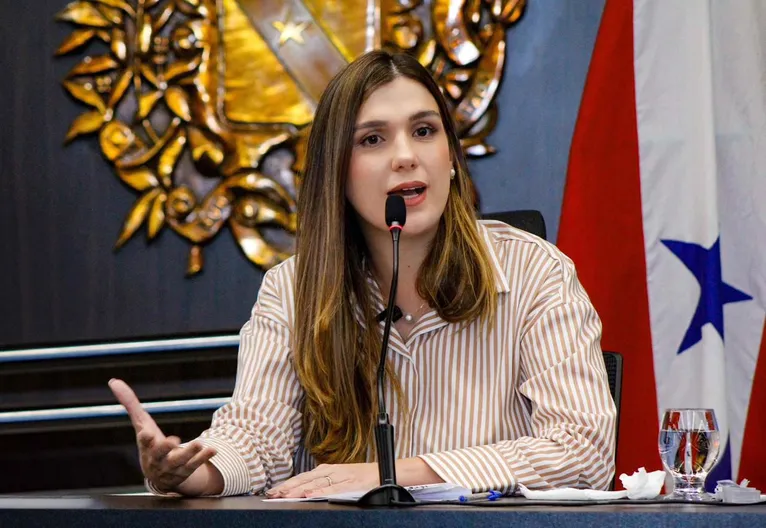 Paula Titan (MDB)