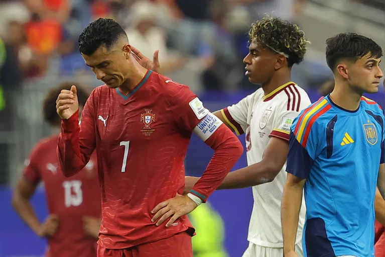 Espanha bate Portugal de Cristiano Ronaldo e avança na Copa