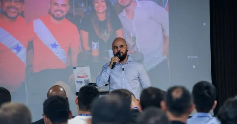 Dinomarck Elves dos Santos, destacou a importância da participação
ativa dos novos auditores e fiscais na vida sindical.