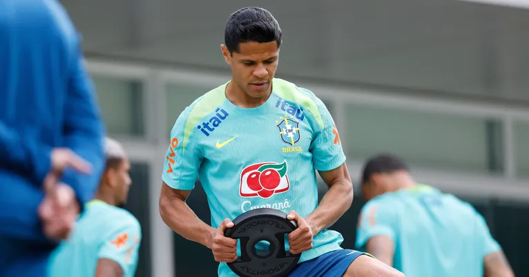 Lateral chega para ser titular na Copa