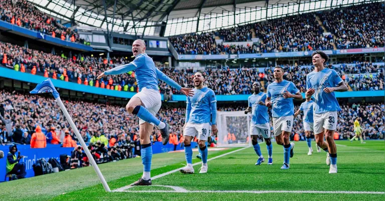 Haaland é o principal ou o segundo principal centroavante do mundo atualmente. Há quem prefira Harry Kane