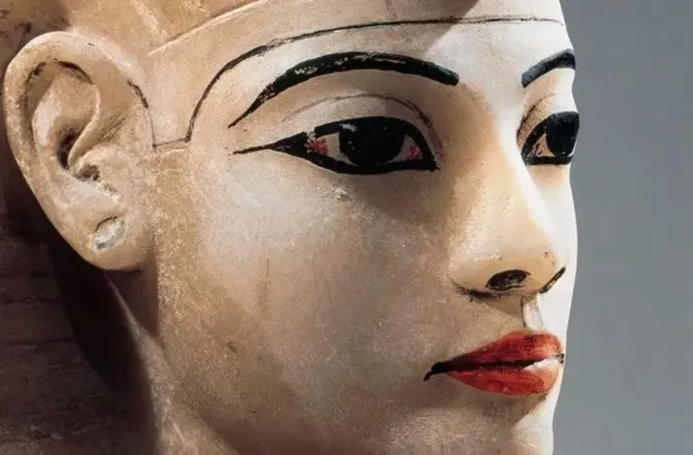 Dia do Batom: conheça a história do cosméticos mais famoso do mundo