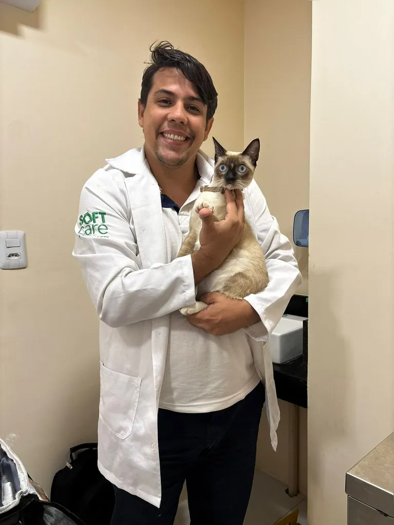 Médico-veterinário Kaytson Vila Nova