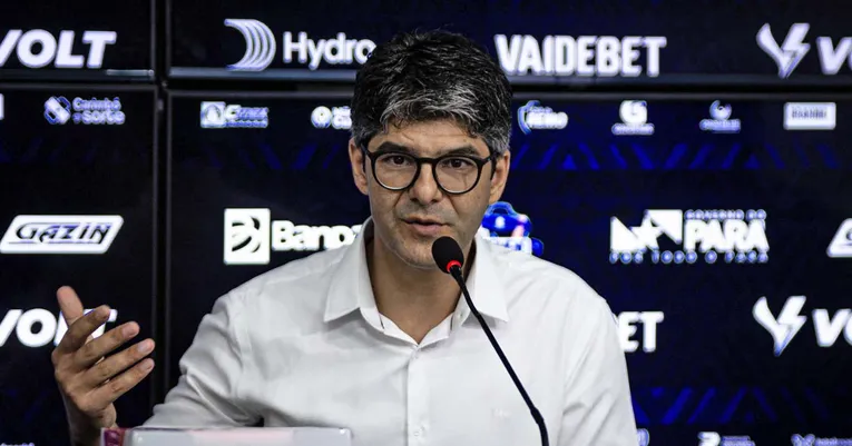 Luís Vagner, executivo, azulino, vê pressão aumentar