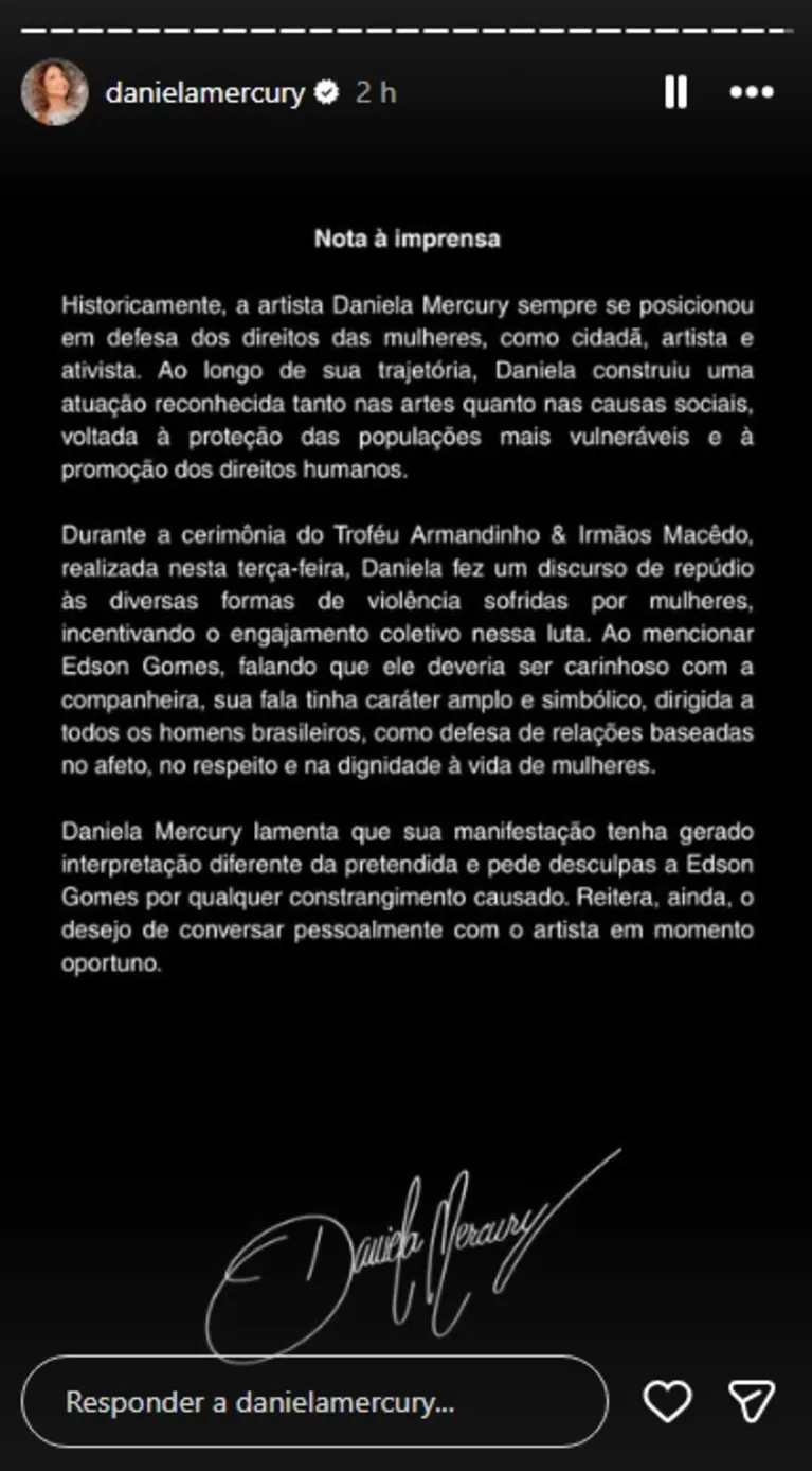 Daniela Mercury se desculpa com Edson Gomes após acusá-lo de violência contra a mulher