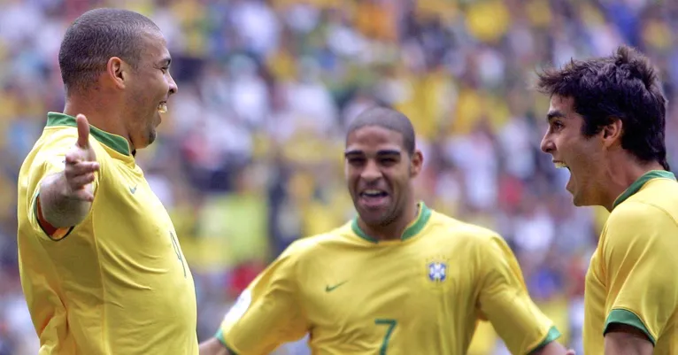 Brasil tinha muitas lendas em 2006, mas caiu nas quartas