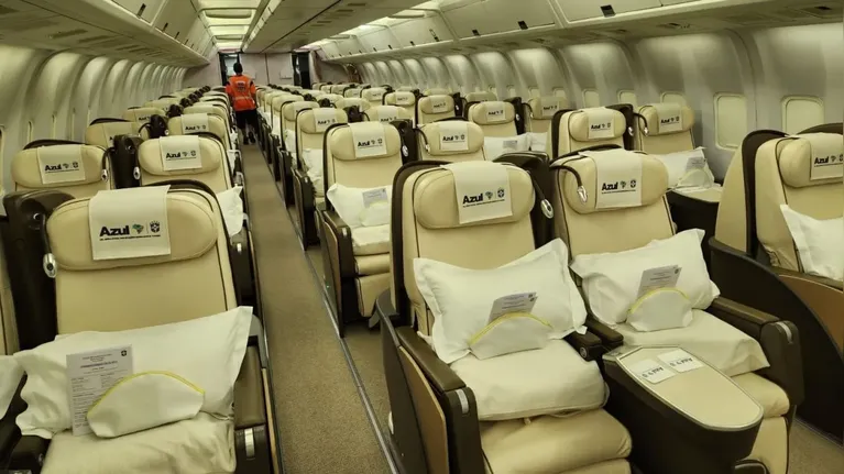 Seleção embarca para a Copa do Mundo em avião de luxo; veja!