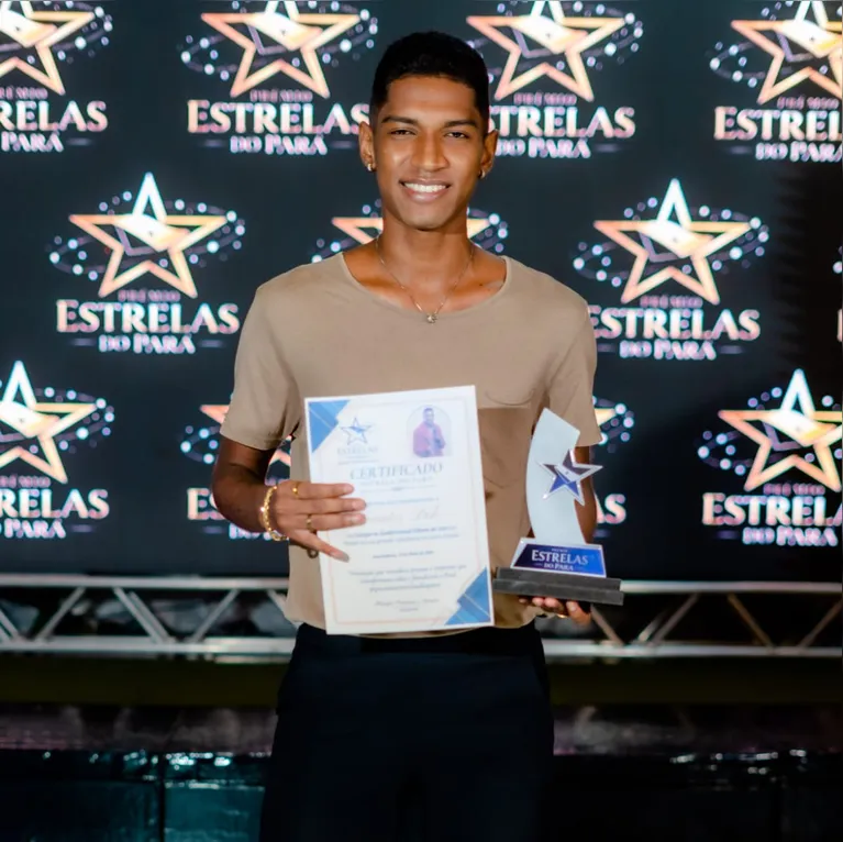 Cantor Dôh celebra conquista no Prêmio Estrelas do Pará