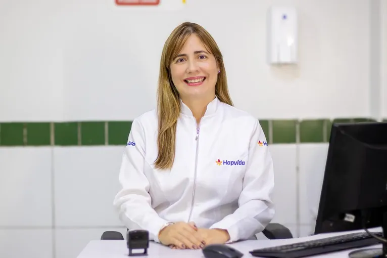 A médica clínica da Hapvida, Bárbara de Alencar