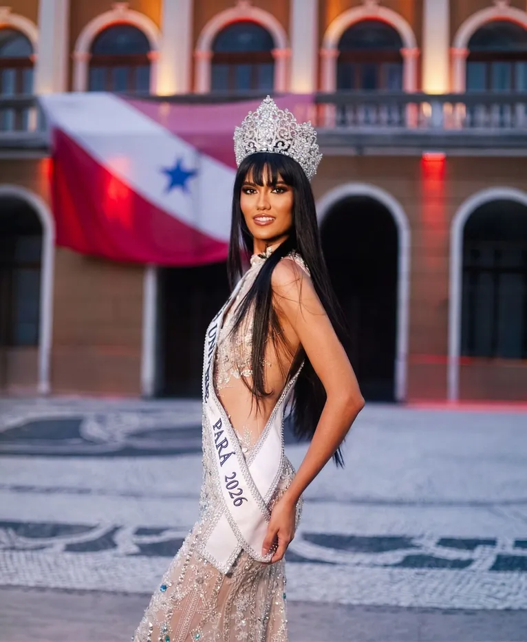 Miss Universe Brasil: paraense Carol Barboza embarca para disputar o nacional