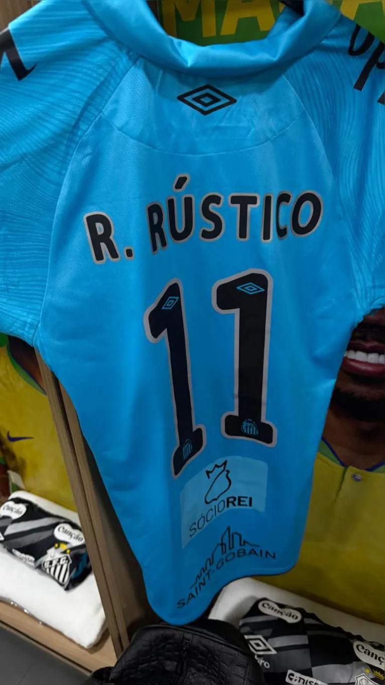 Rony escolheu o retorno ao Mangueirão para usar pela primeira vez o apelido "Rony Rústico" na sua camisa.