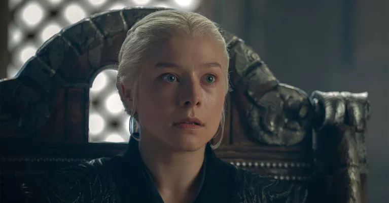 Rhanyra se prendeu à morte de Jace, culpou todos, menos ele, e viu as coisas se complicarem...