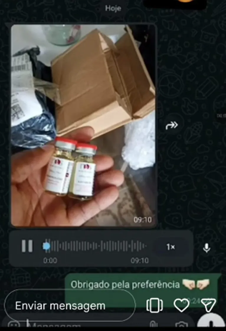 Print de conversa no WhatsApp entre fabricante de anabolizantes clandestinos e cliente.