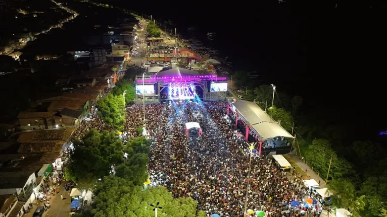 O ponto alto da temporada foi a apresentação do cantor Natanzinho Lima