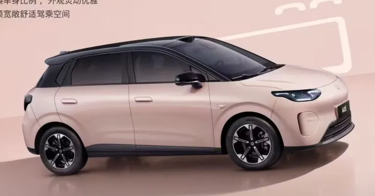 Leapmotor B03 tem duas versões e a mais potente acelera de 0 a 100 km/h em menos de 11 s.