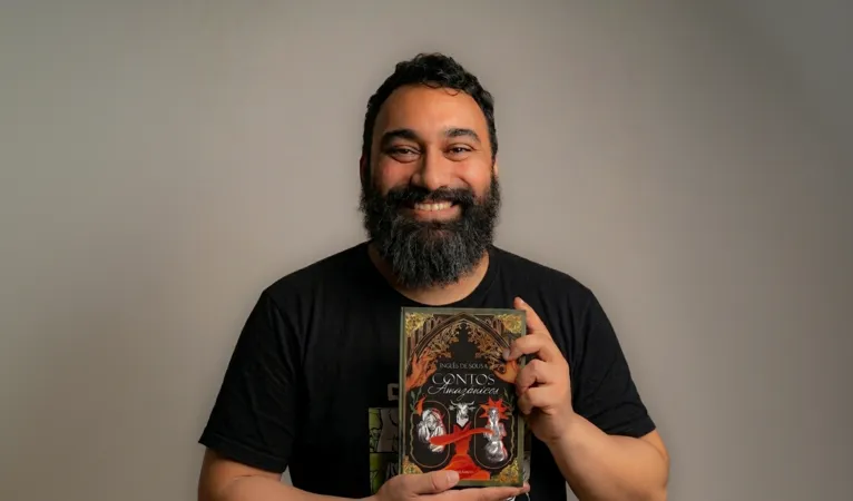Douglas de Oliveira, publisher da Editora Folheando.