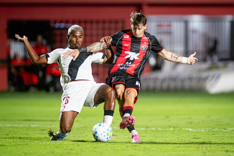 Mesmo não sendo clássico, Vasco x Vitória promete pegar fogo