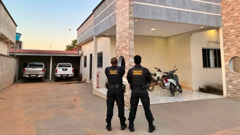 O investigado foi localizado e preso em Mundo Novo (MS), em cumprimento a mandado de prisão preventiva expedido pela Justiça de Guaíra (PR).