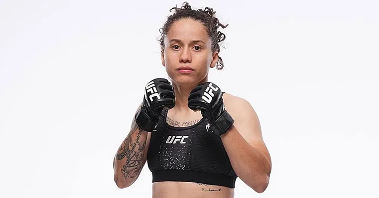 A abaetetubense Carol Foro estreia no UFC Vegas 120 em busca de ampliar a presença paraense no MMA internacional.