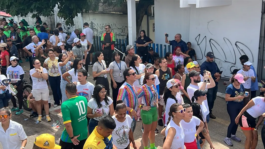 Traslado para Ananindeua e Marituba termina após quase onze horas de procissão
