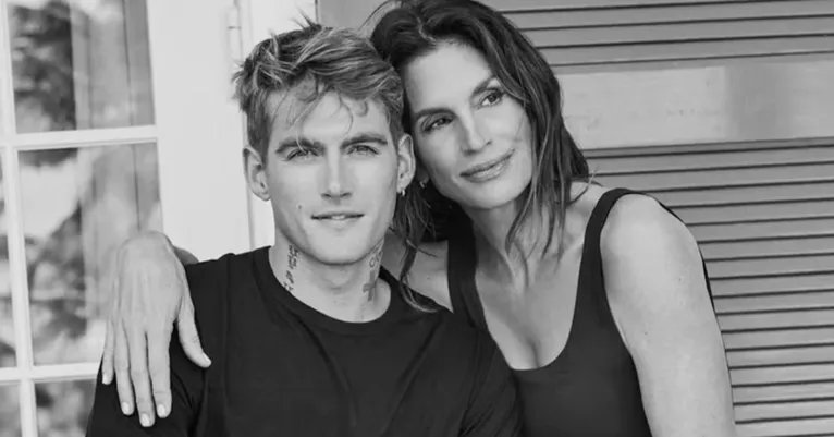 Presley Gerber, filho de Cindy Crawford, morreu aos 27 anos em uma clínica de reabilitação; modelo construiu carreira internacional desde a adolescência.